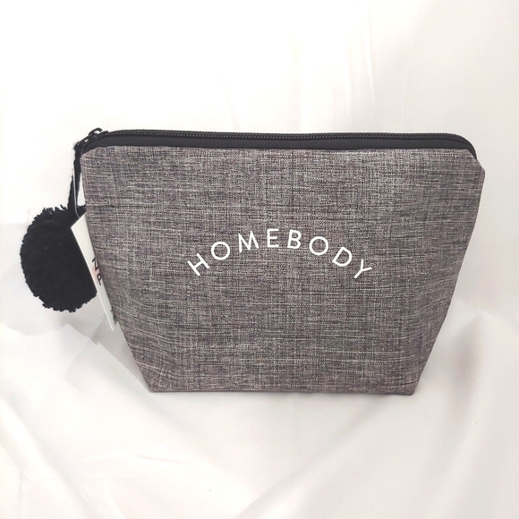 Homebody Pouch & Socks Gift Set - Picture 4 of 6